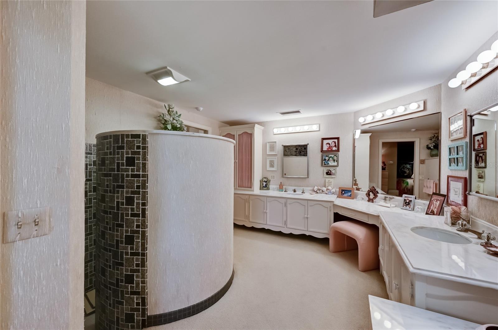 BAYWAY ISLES - Residential