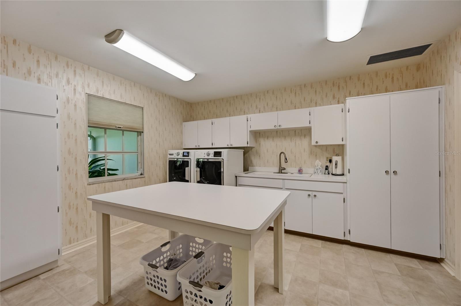 BAYWAY ISLES - Residential