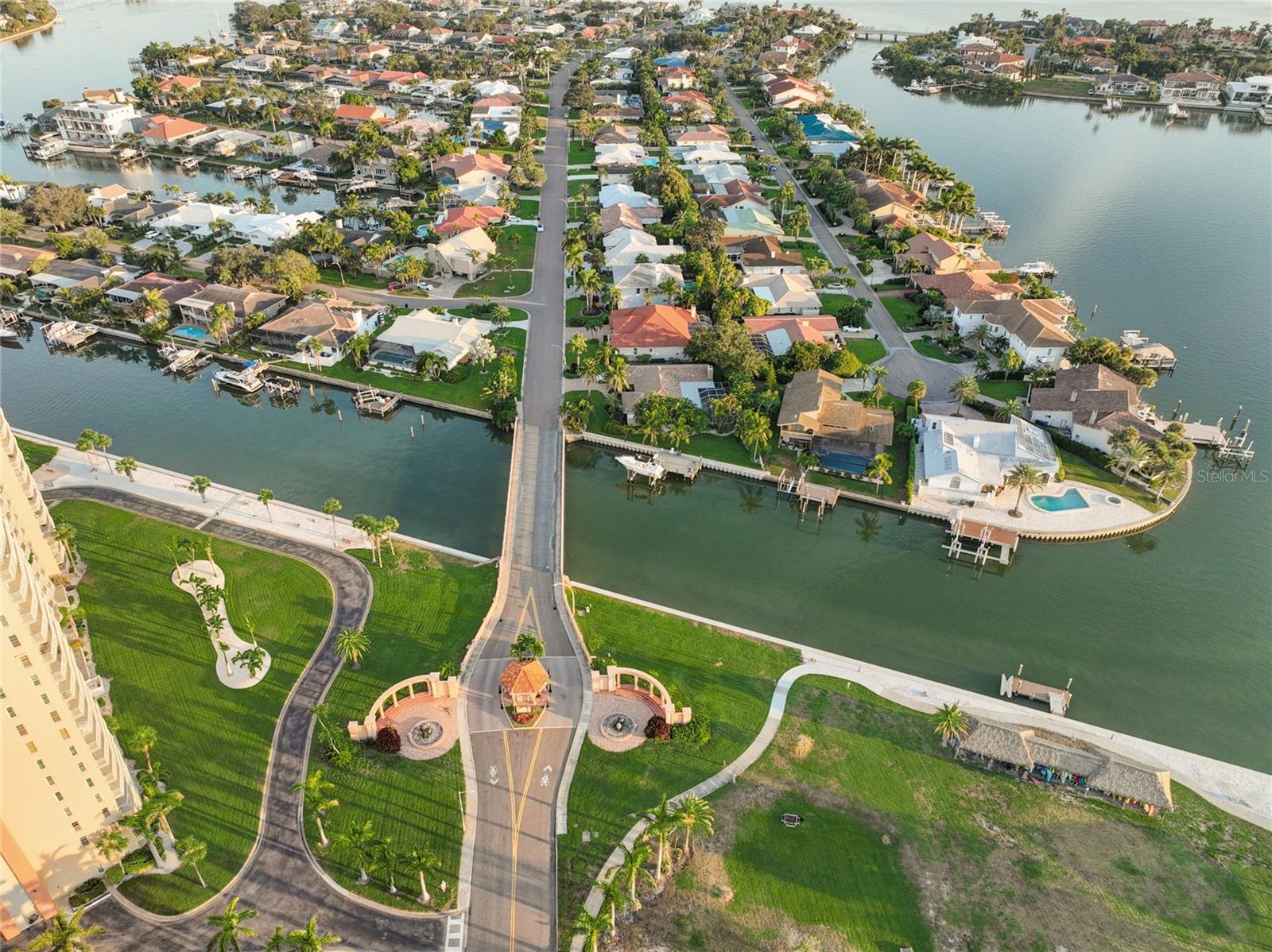 BAYWAY ISLES - Residential