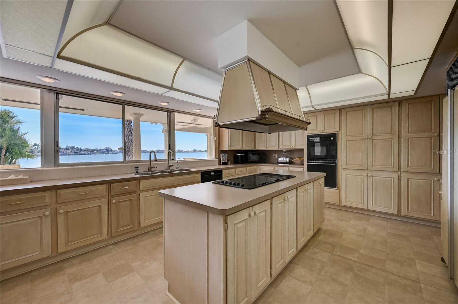 BAYWAY ISLES - Residential
