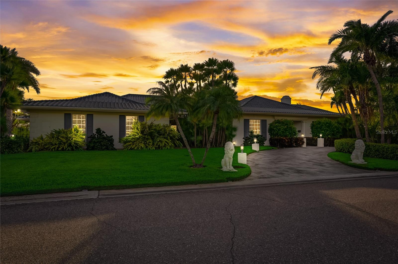 BAYWAY ISLES - Residential