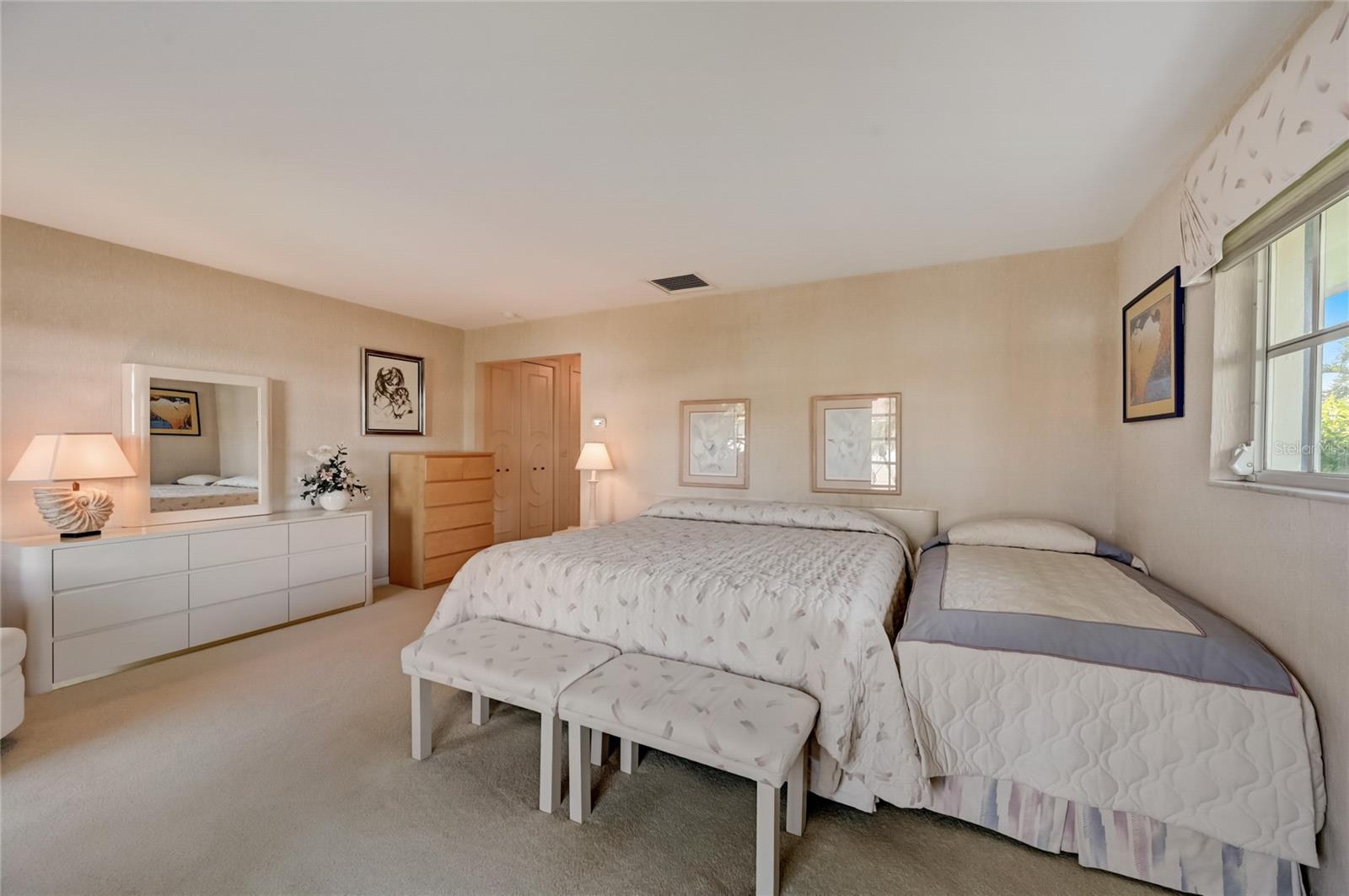 BAYWAY ISLES - Residential