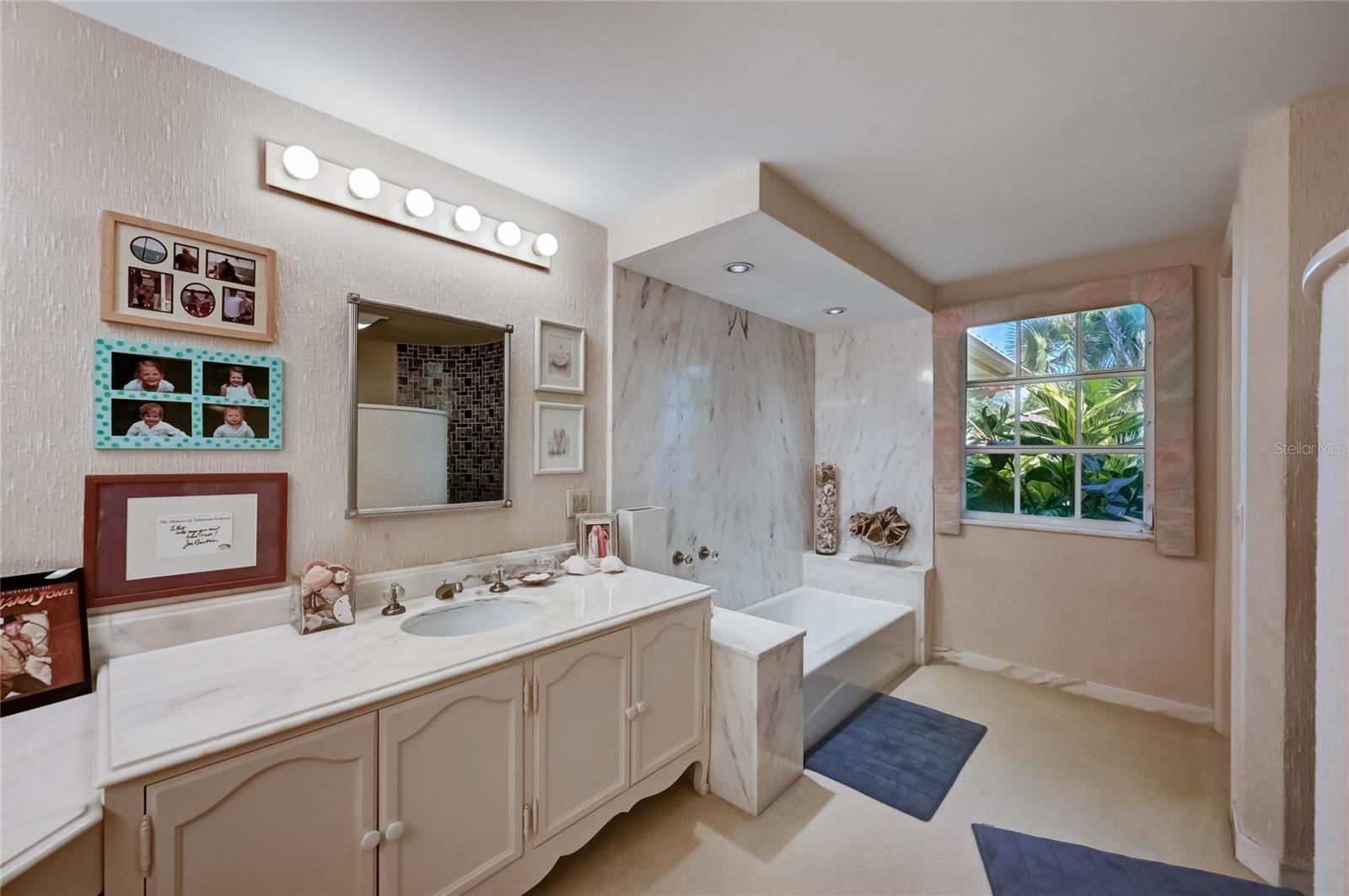 BAYWAY ISLES - Residential