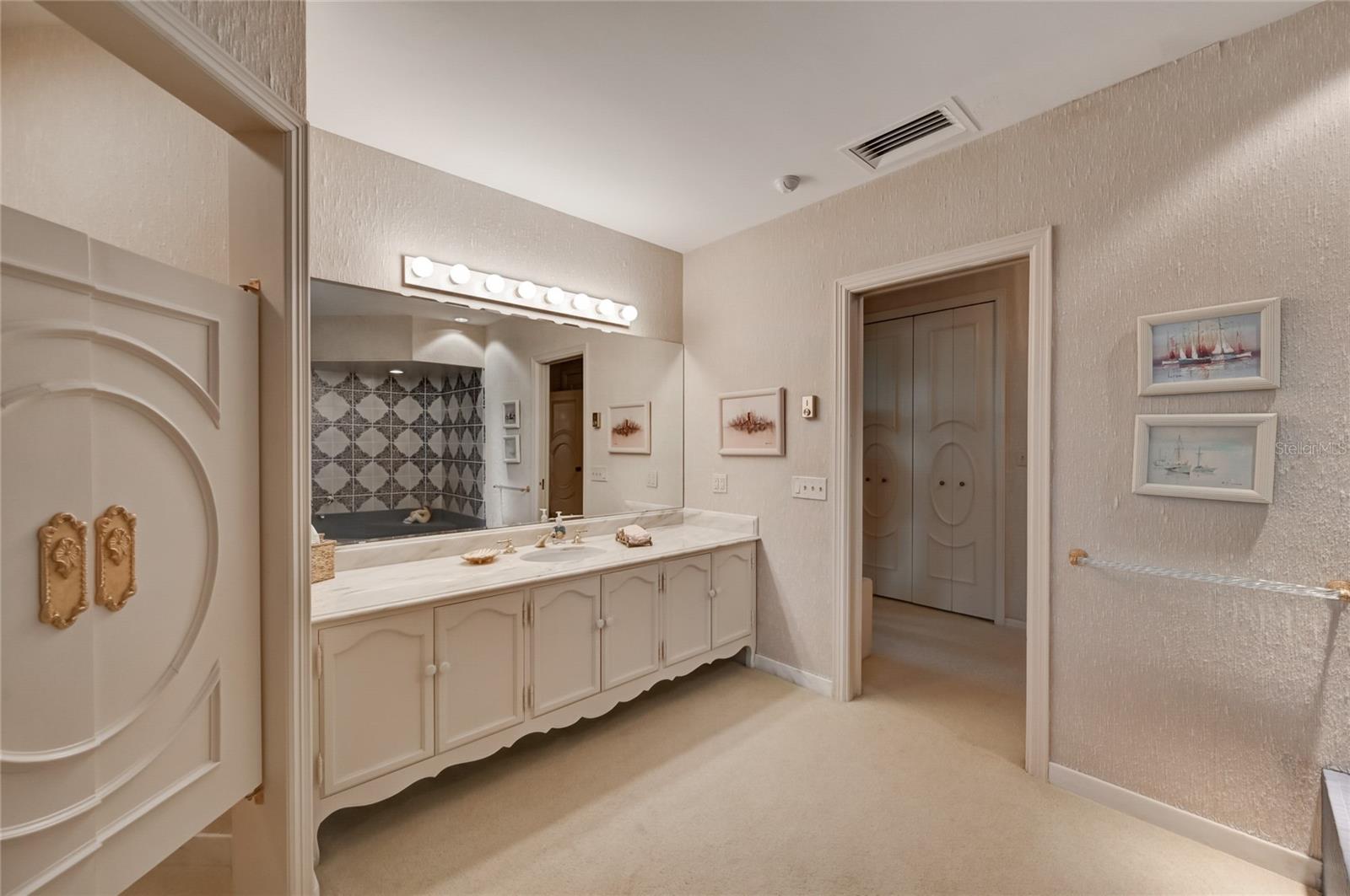 BAYWAY ISLES - Residential