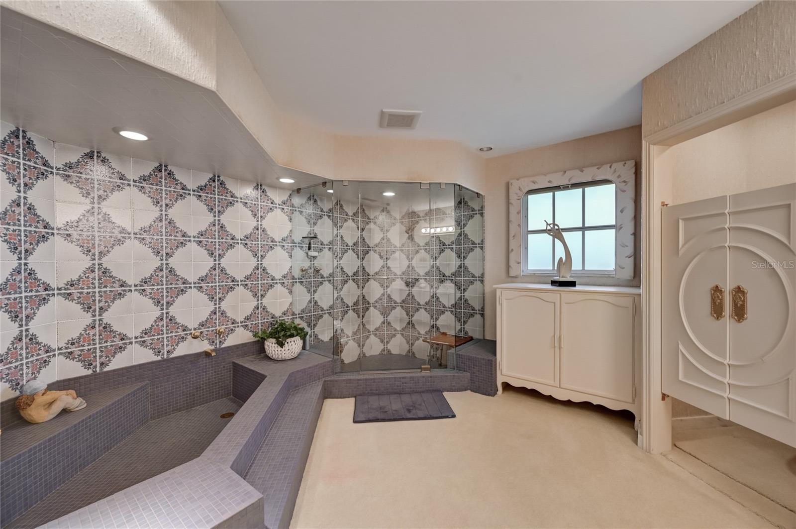 BAYWAY ISLES - Residential