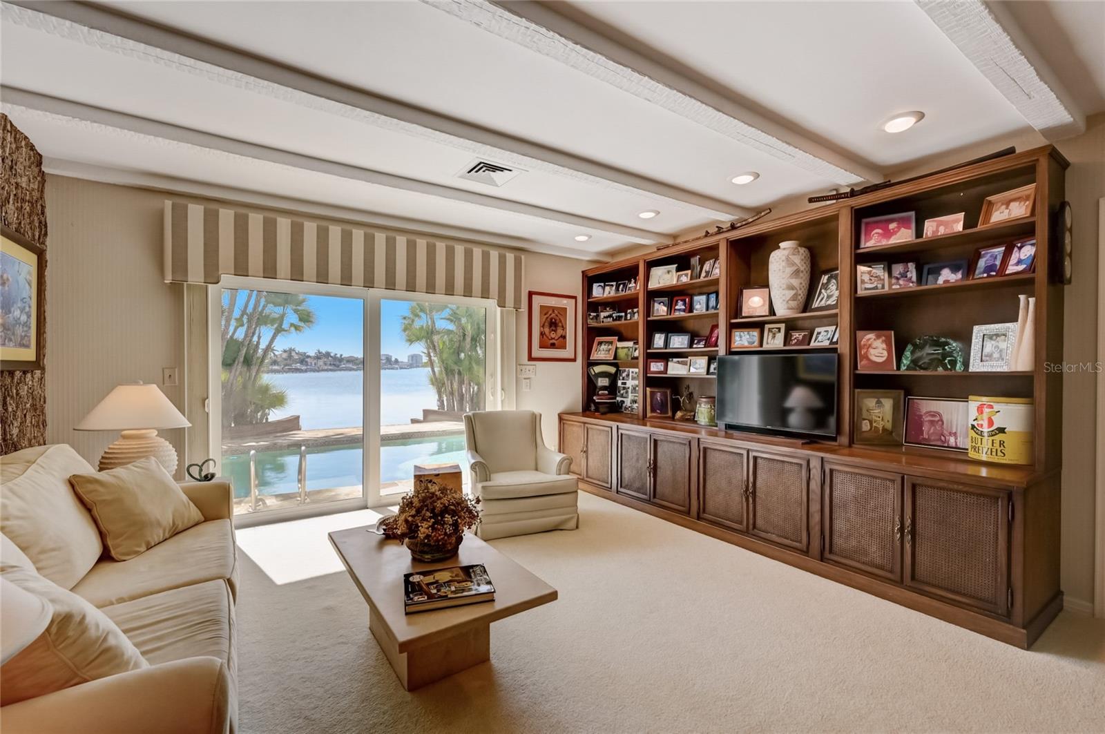 BAYWAY ISLES - Residential