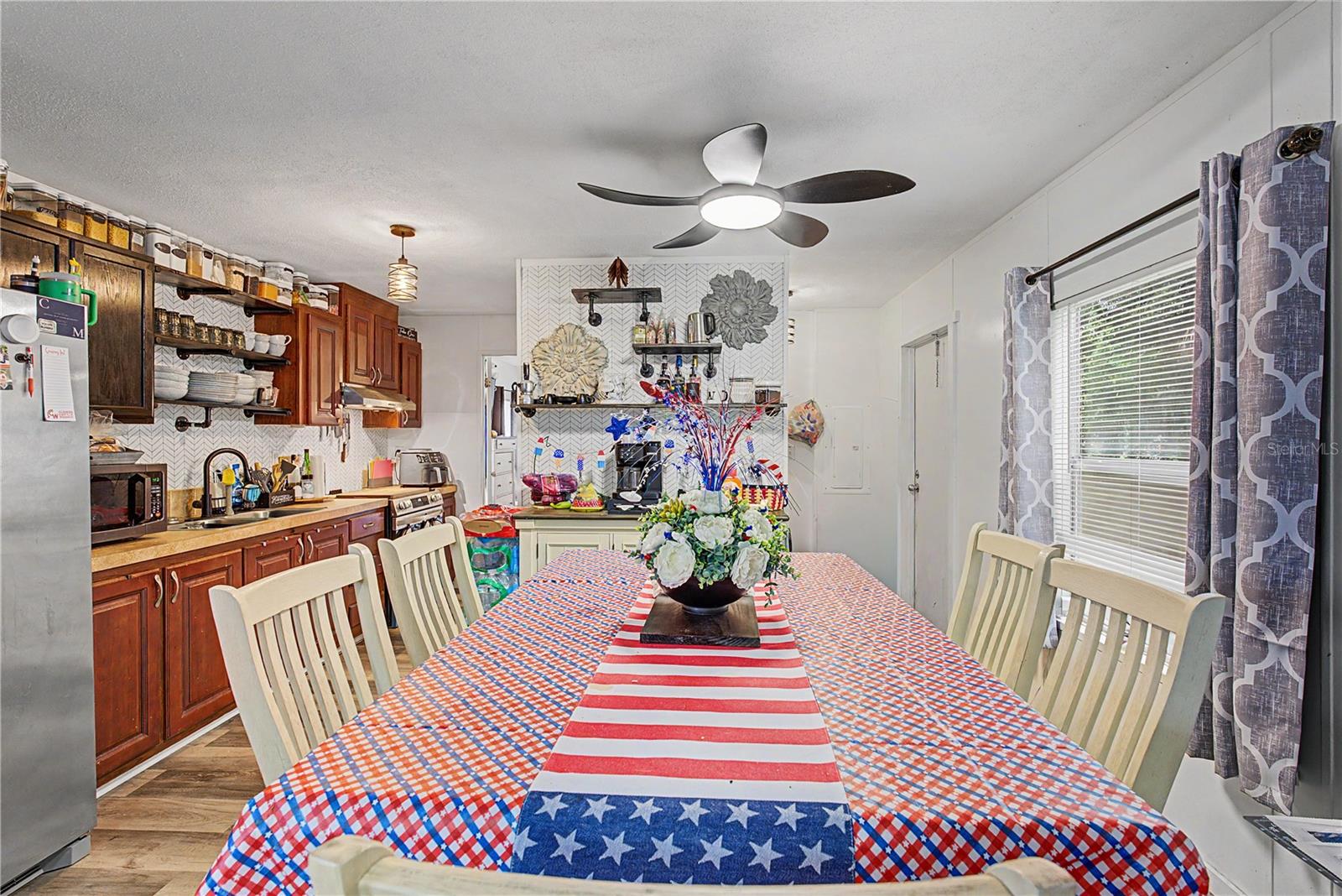 CRYSTAL ACRES - Residential