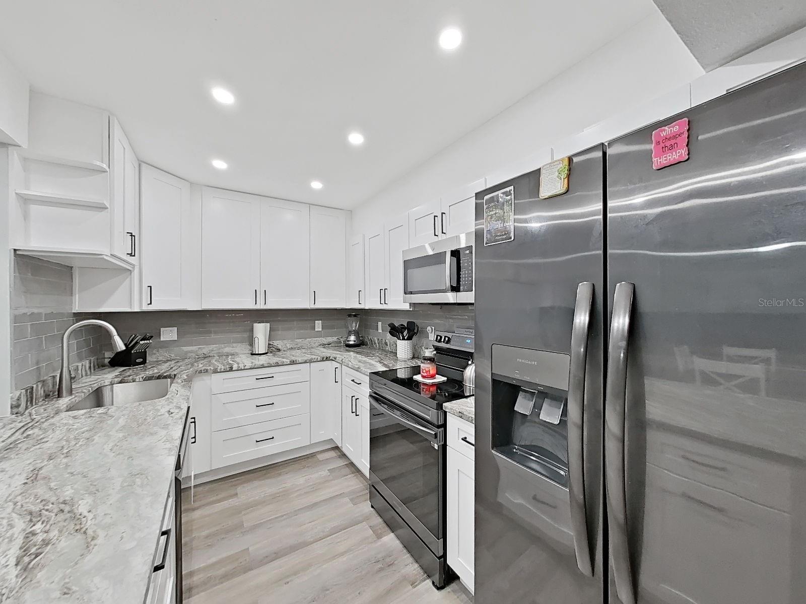 SUNSET HILLS 2ND ADD - Residential