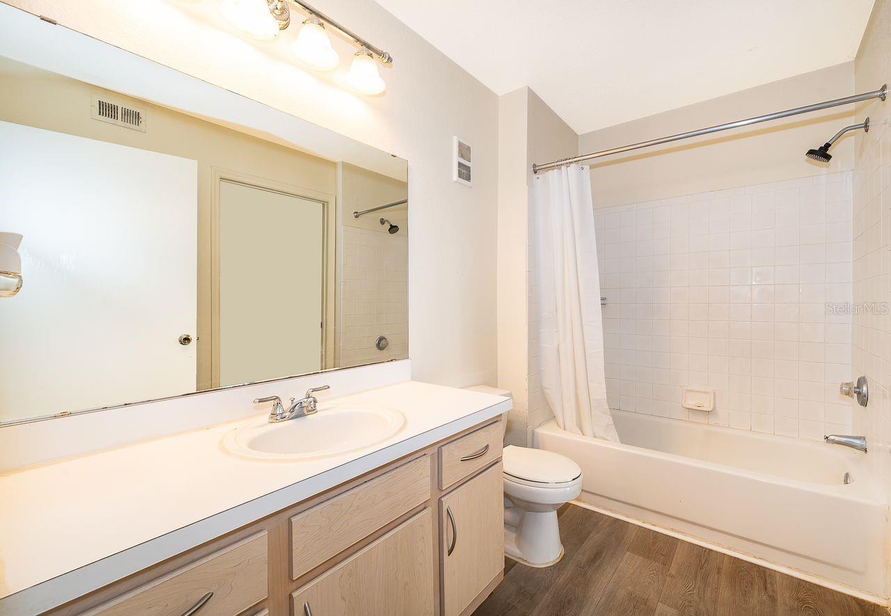 BERMUDA DUNES PRIVATE RESIDENCE - Residential Lease