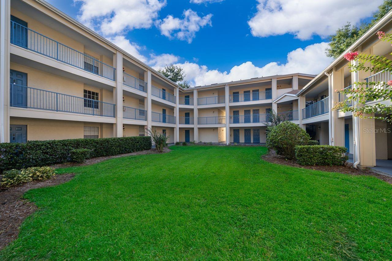 BERMUDA DUNES PRIVATE RESIDENCE - Residential Lease