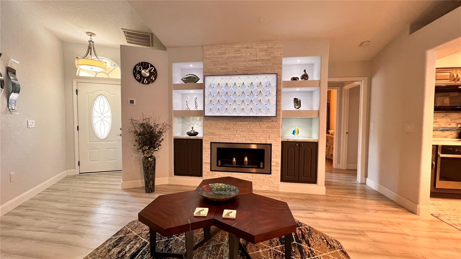 SILVERTHORN PH 2B - Residential Lease