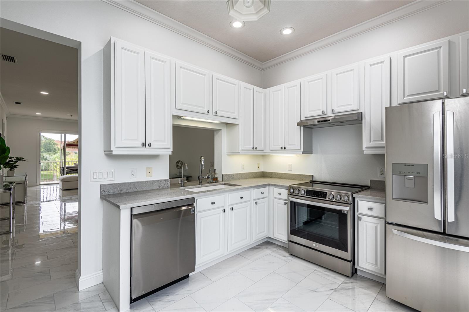 CALIENTE APTS CONDO - Residential