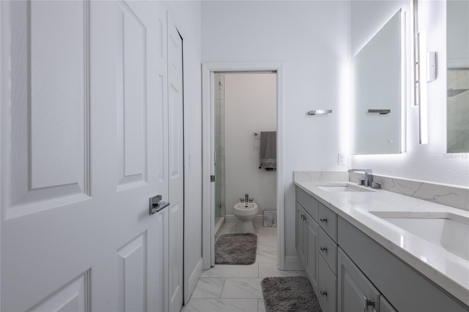 CALIENTE APTS CONDO - Residential