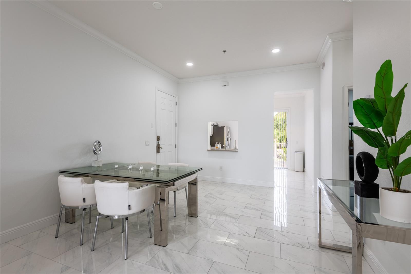 CALIENTE APTS CONDO - Residential