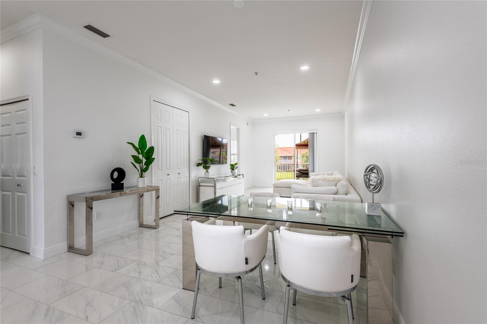CALIENTE APTS CONDO - Residential