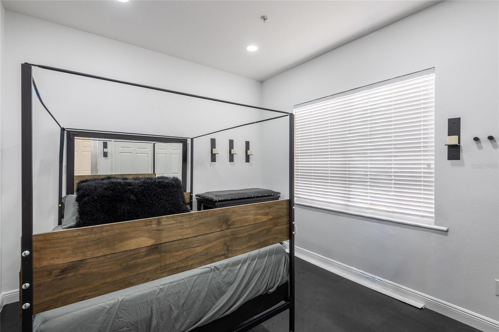 CALIENTE APTS CONDO - Residential