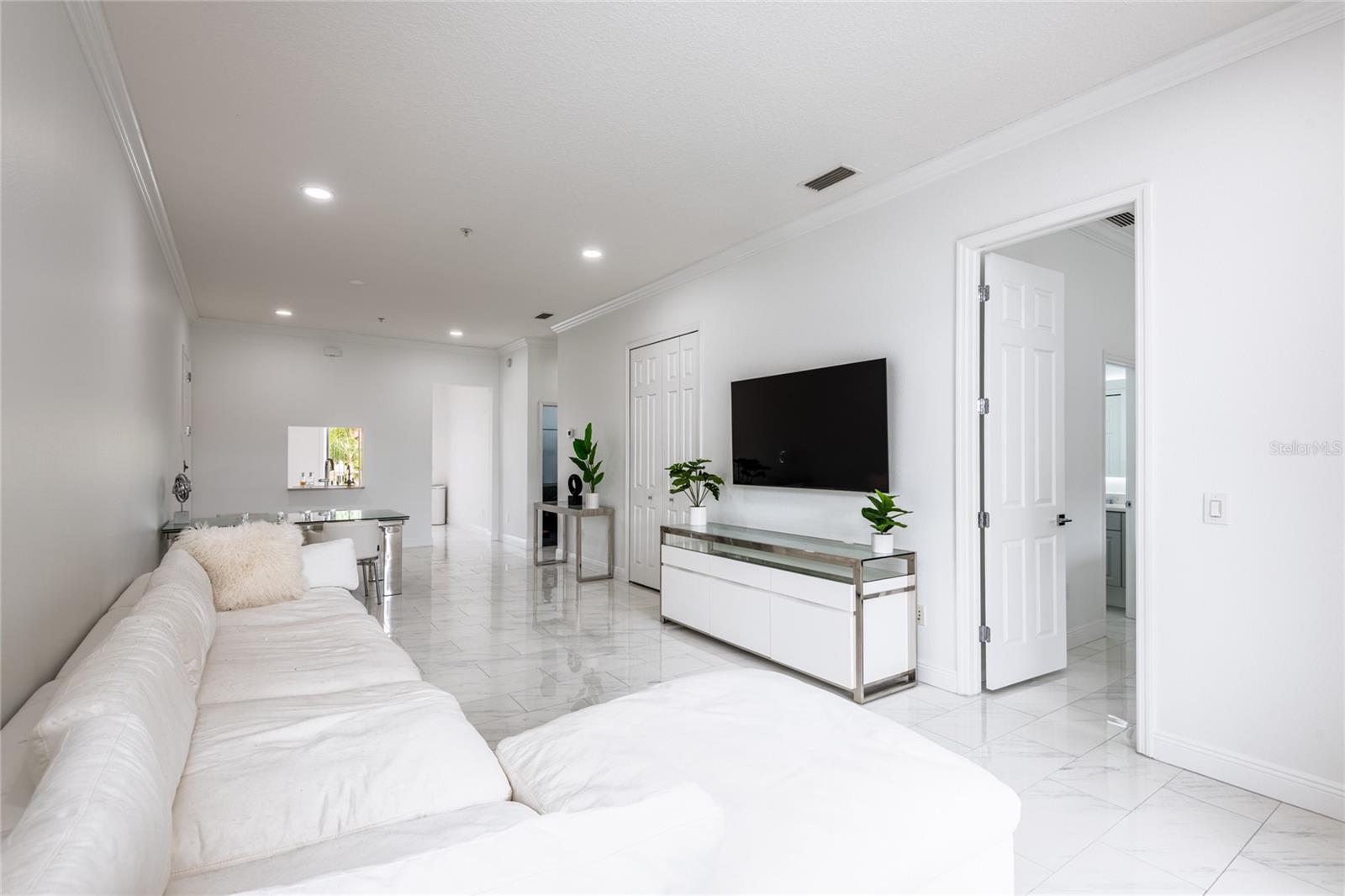 CALIENTE APTS CONDO - Residential