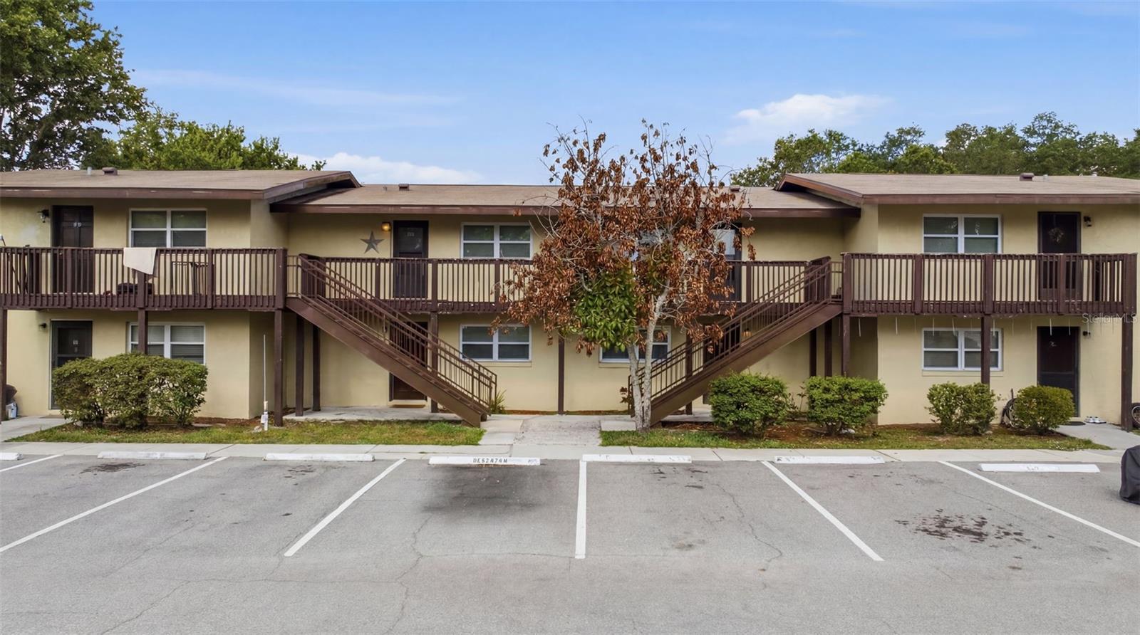 SANDY COVE LAKELAND & SANDY COVE LAKELAND ADD 01 - Residential
