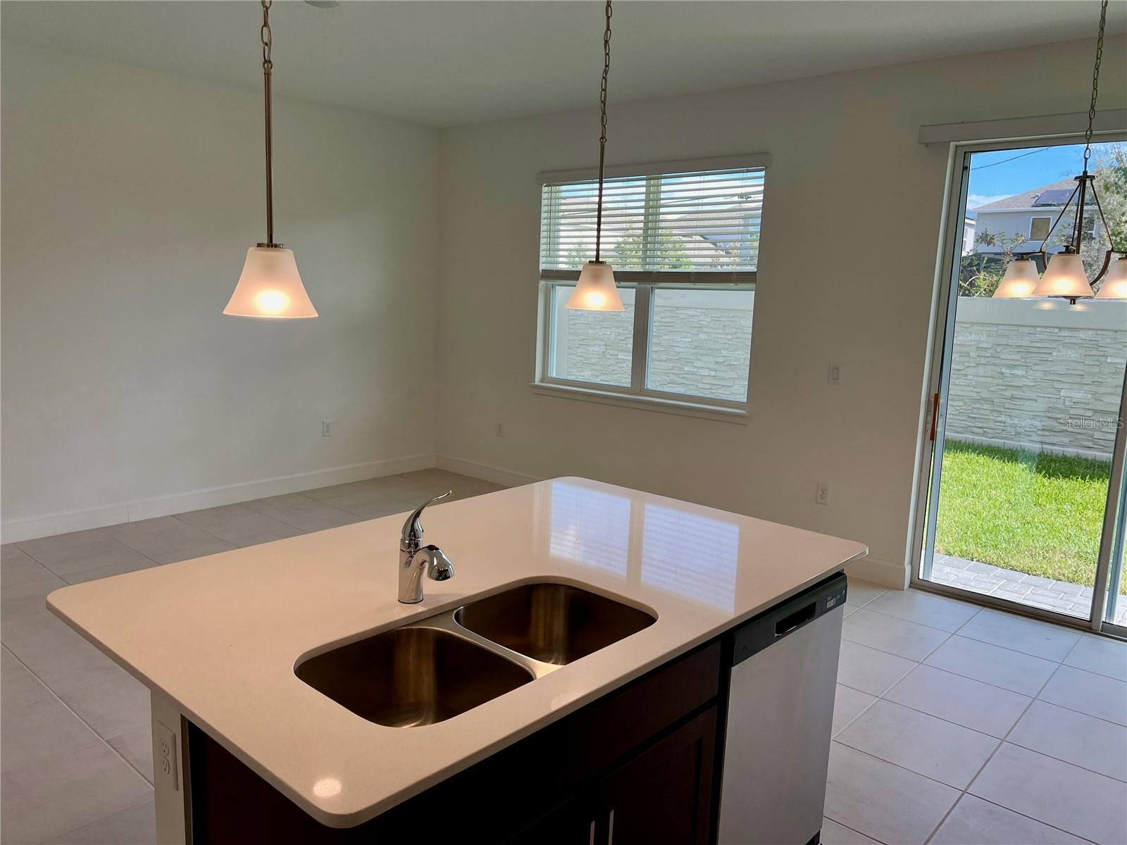 TOWNHOMES AT RIVERS EDGE - Residential Lease
