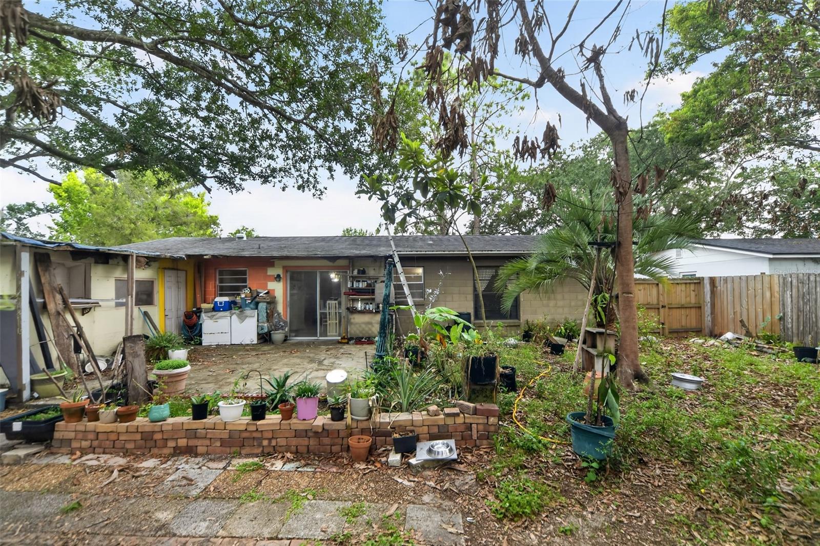 MEADOWS - Residential