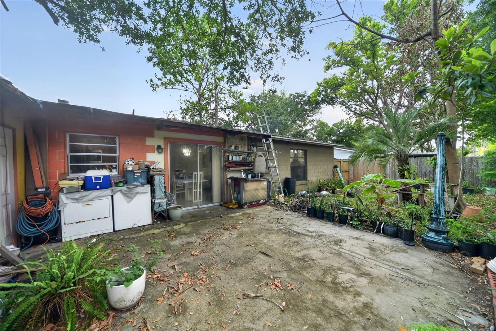 MEADOWS - Residential