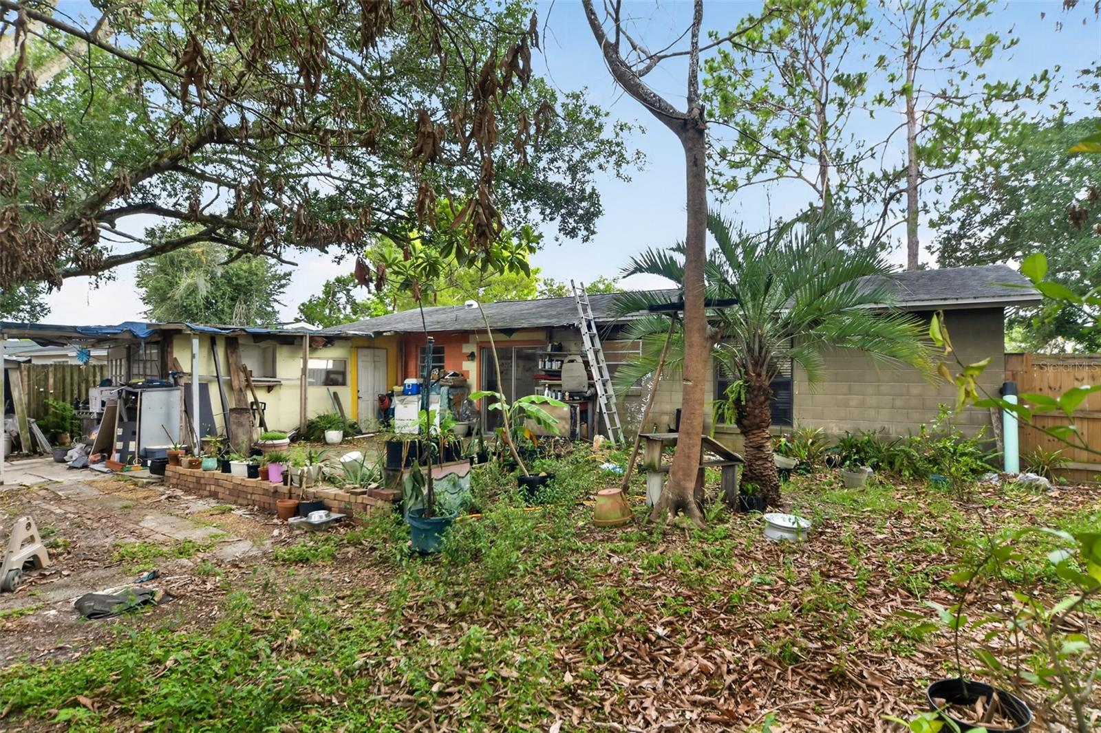MEADOWS - Residential