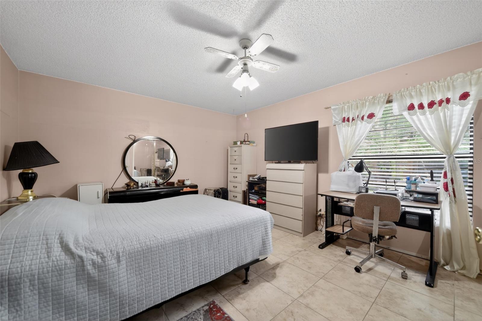 MEADOWS - Residential