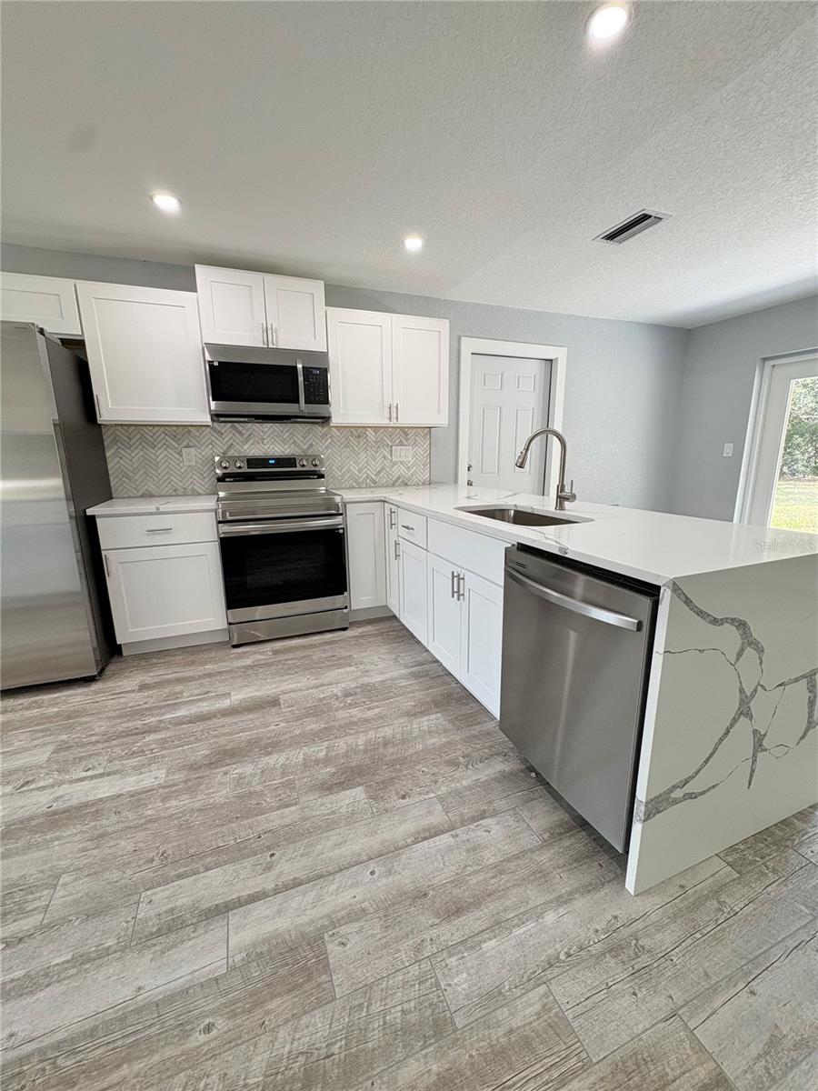 SPRING HILL - Residential