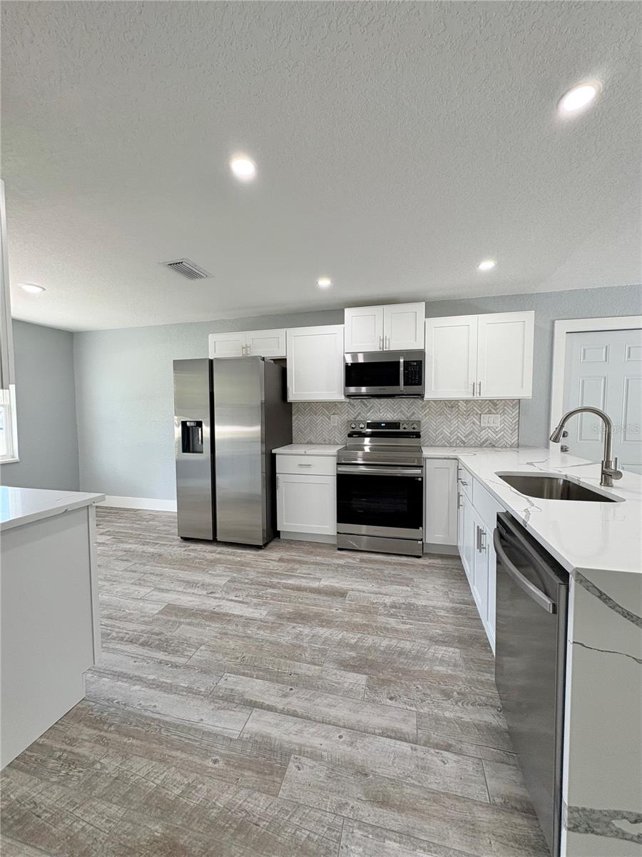 SPRING HILL - Residential