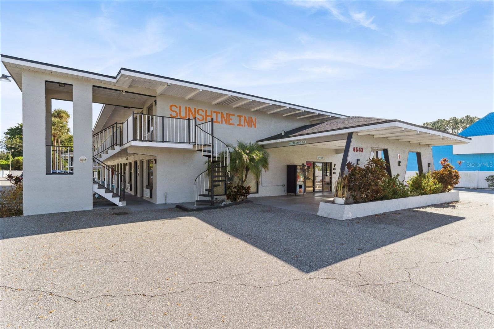 ACREAGE & UNREC - Commercial Sale