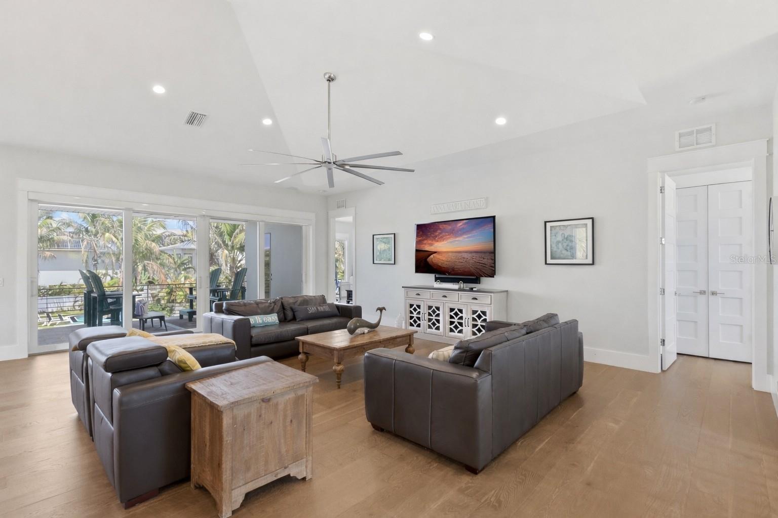 BIMINI BAY ESTATES - Residential