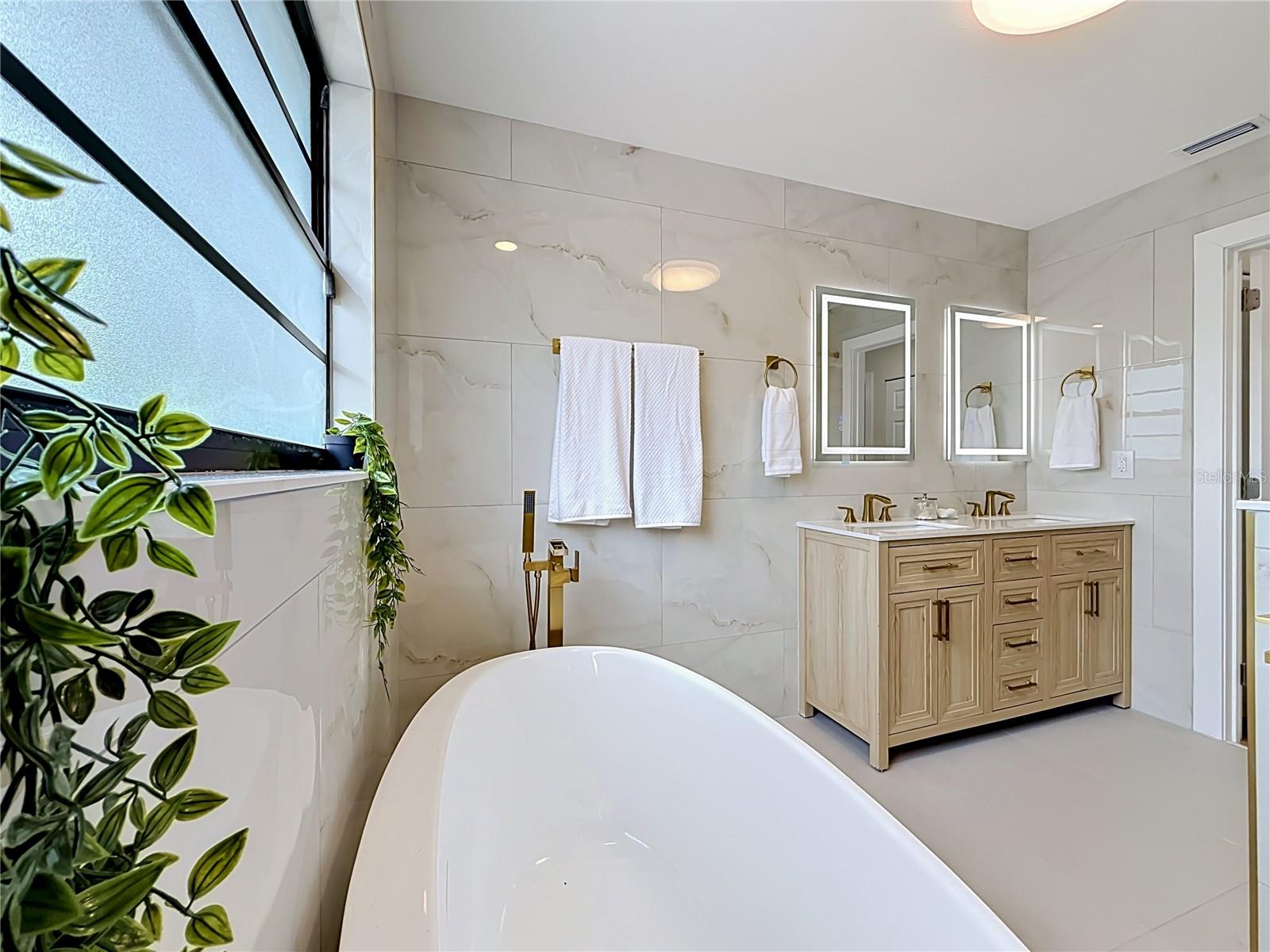 NORTHWOOD EAST - Residential