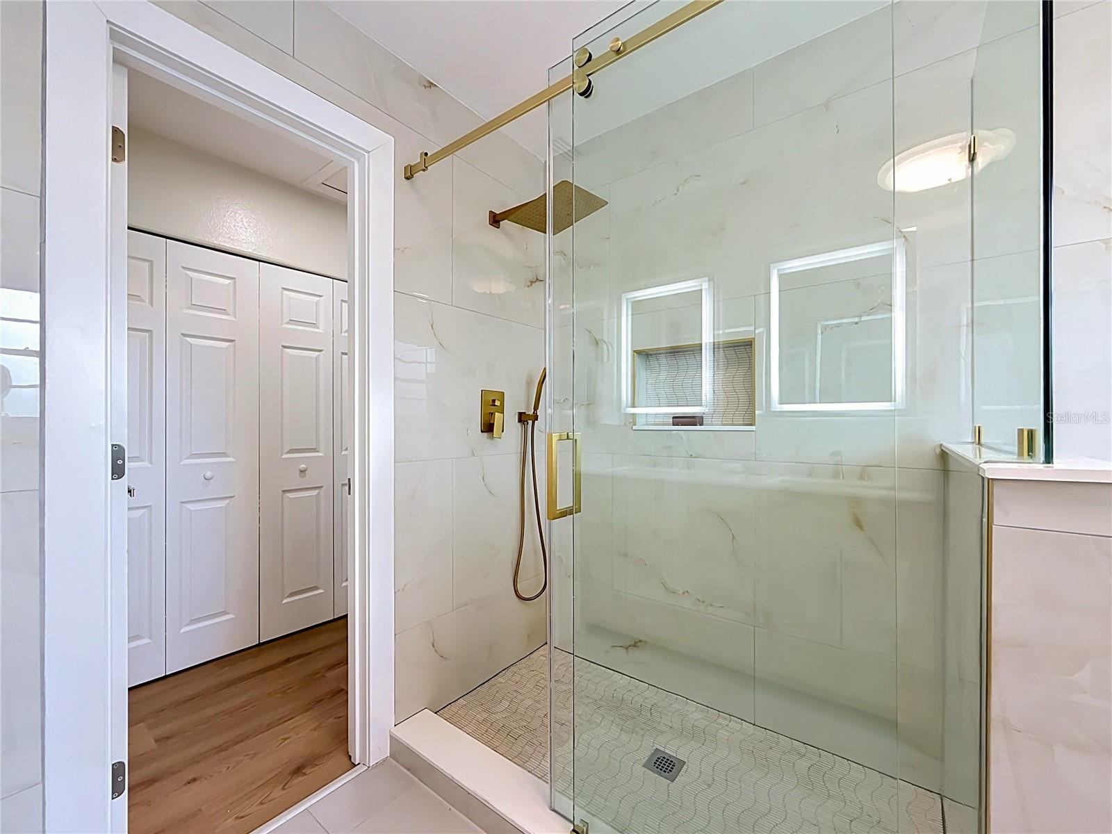 NORTHWOOD EAST - Residential