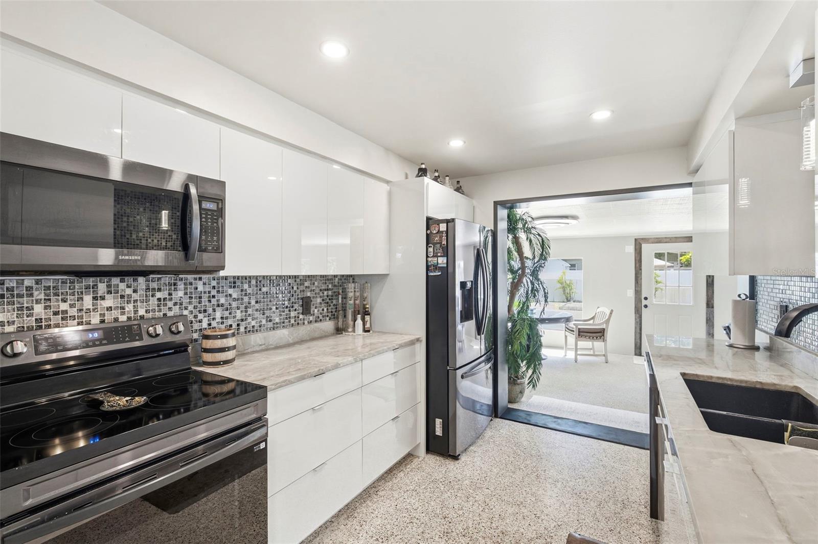SHORE ACRES OVERLOOK SEC - Residential