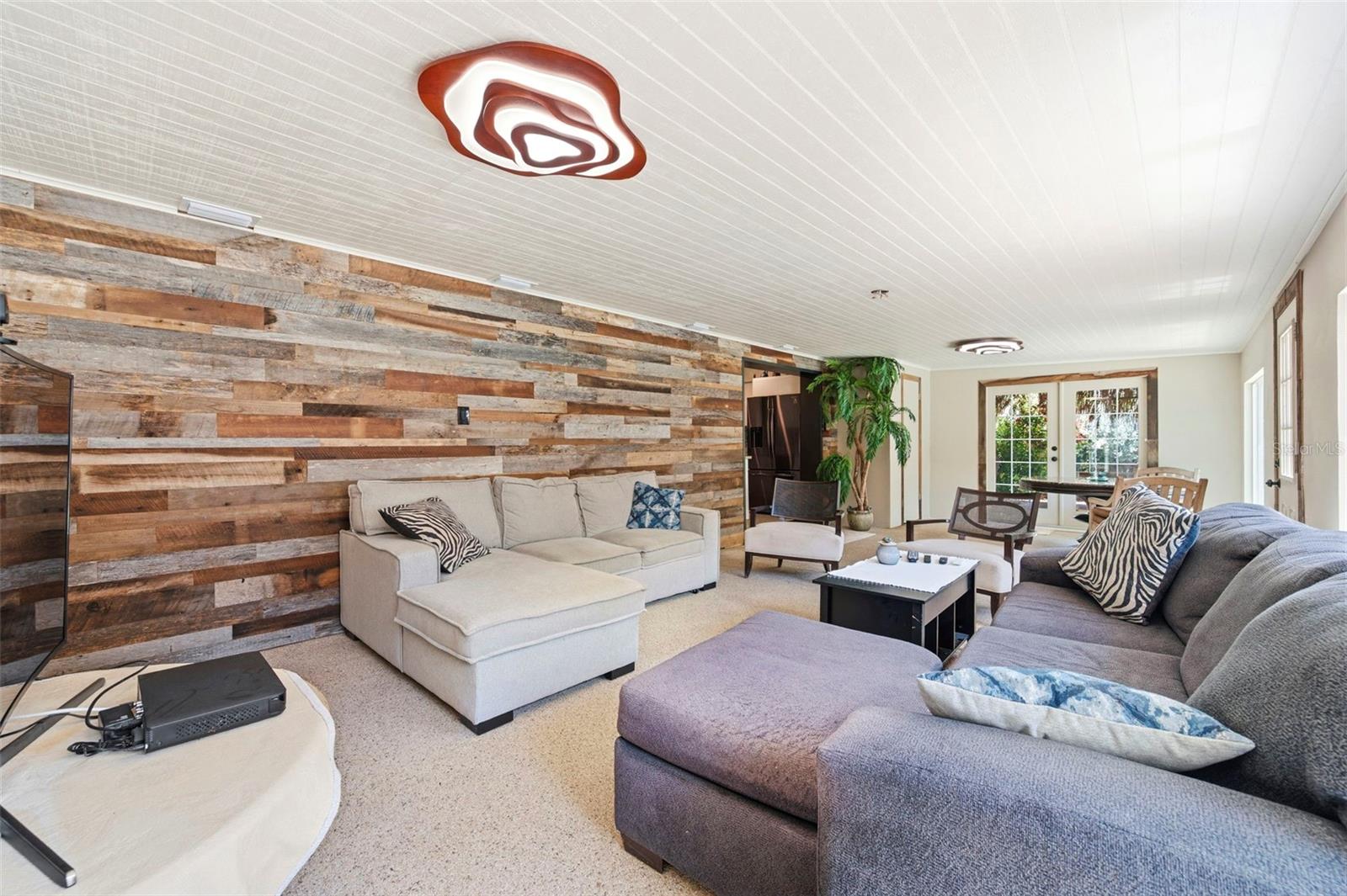 SHORE ACRES OVERLOOK SEC - Residential