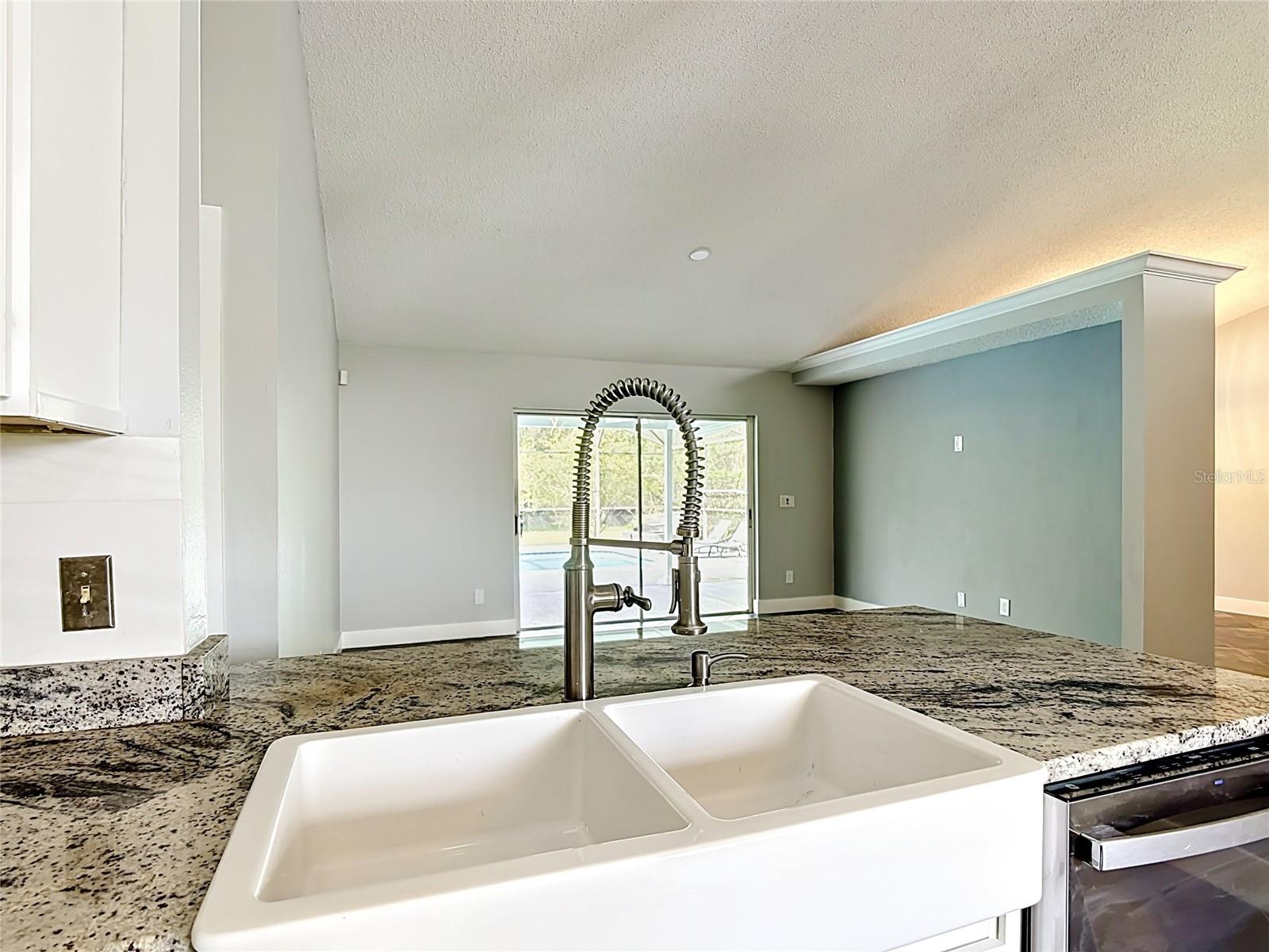 HUNTERS CREEK TR 240 PH 03 - Residential