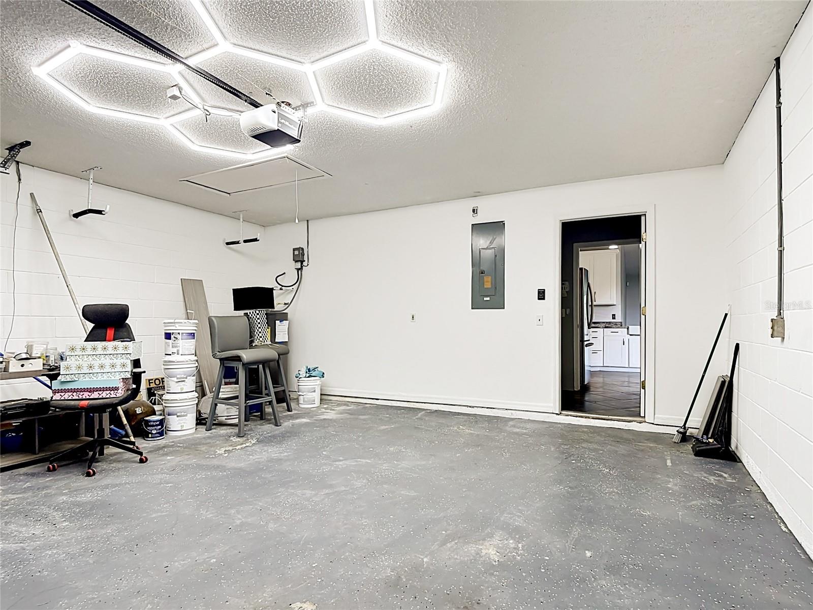 HUNTERS CREEK TR 240 PH 03 - Residential