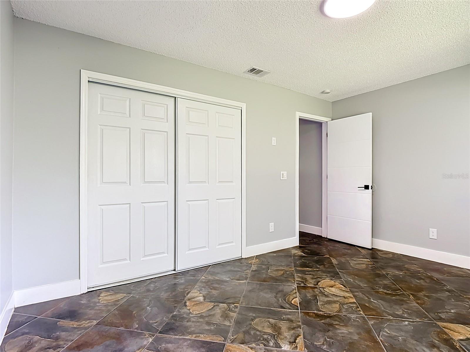 HUNTERS CREEK TR 240 PH 03 - Residential