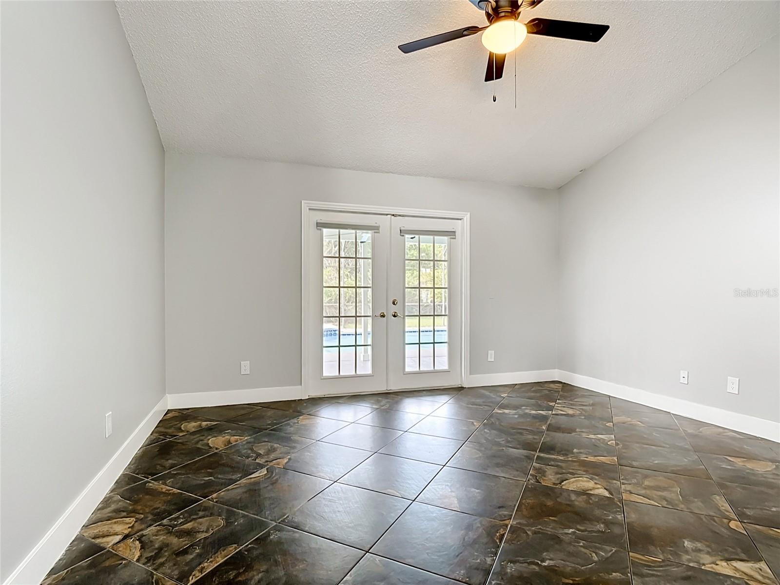 HUNTERS CREEK TR 240 PH 03 - Residential