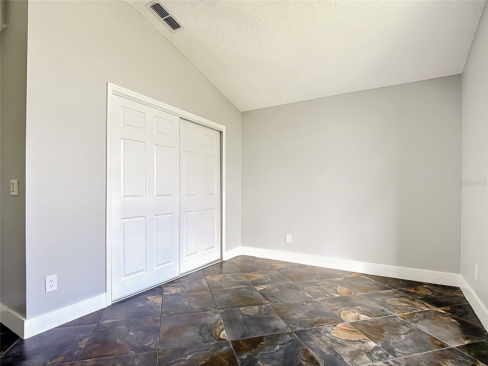 HUNTERS CREEK TR 240 PH 03 - Residential