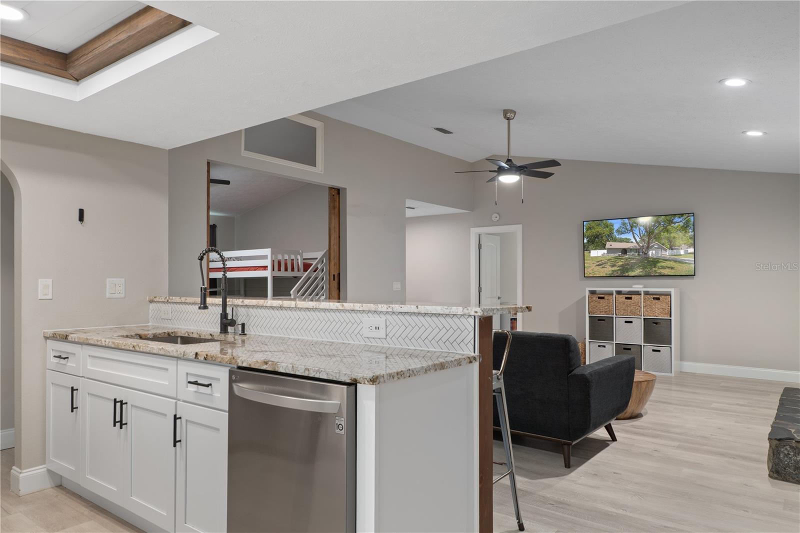 RAINBOW HILLS ESTATES - Residential