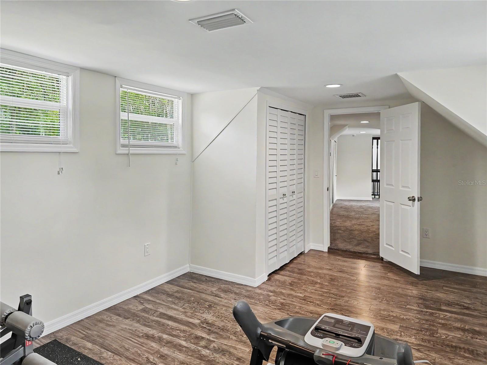 OAK RIDGE - Residential