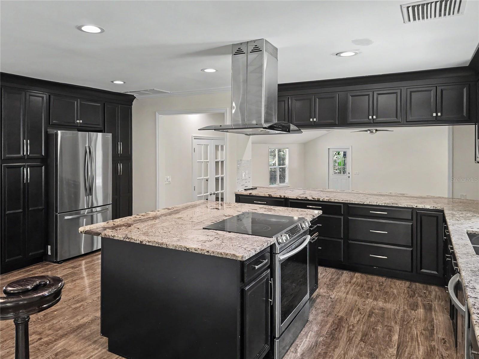 OAK RIDGE - Residential