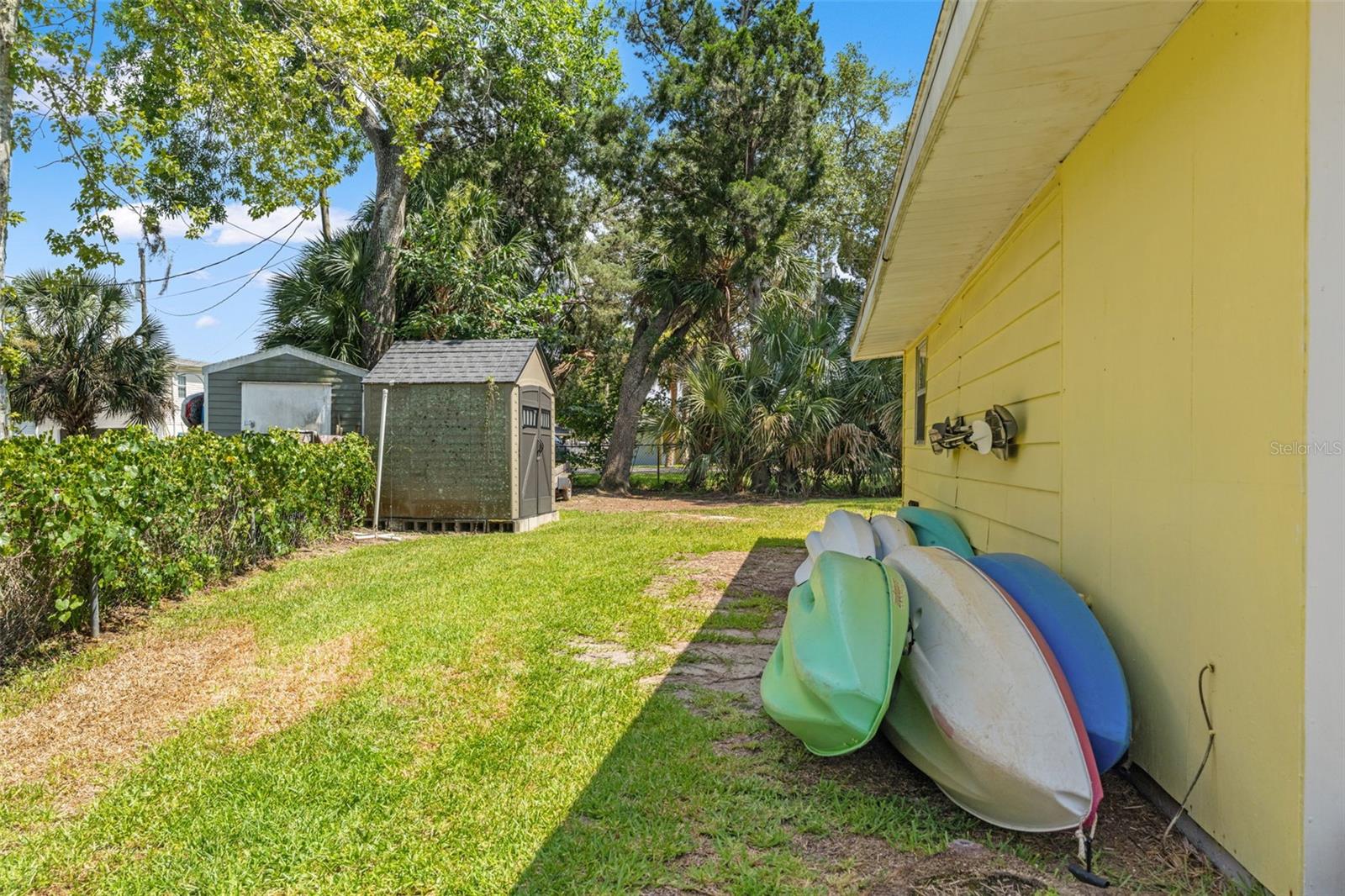 PALM GROVE COLONY - Residential
