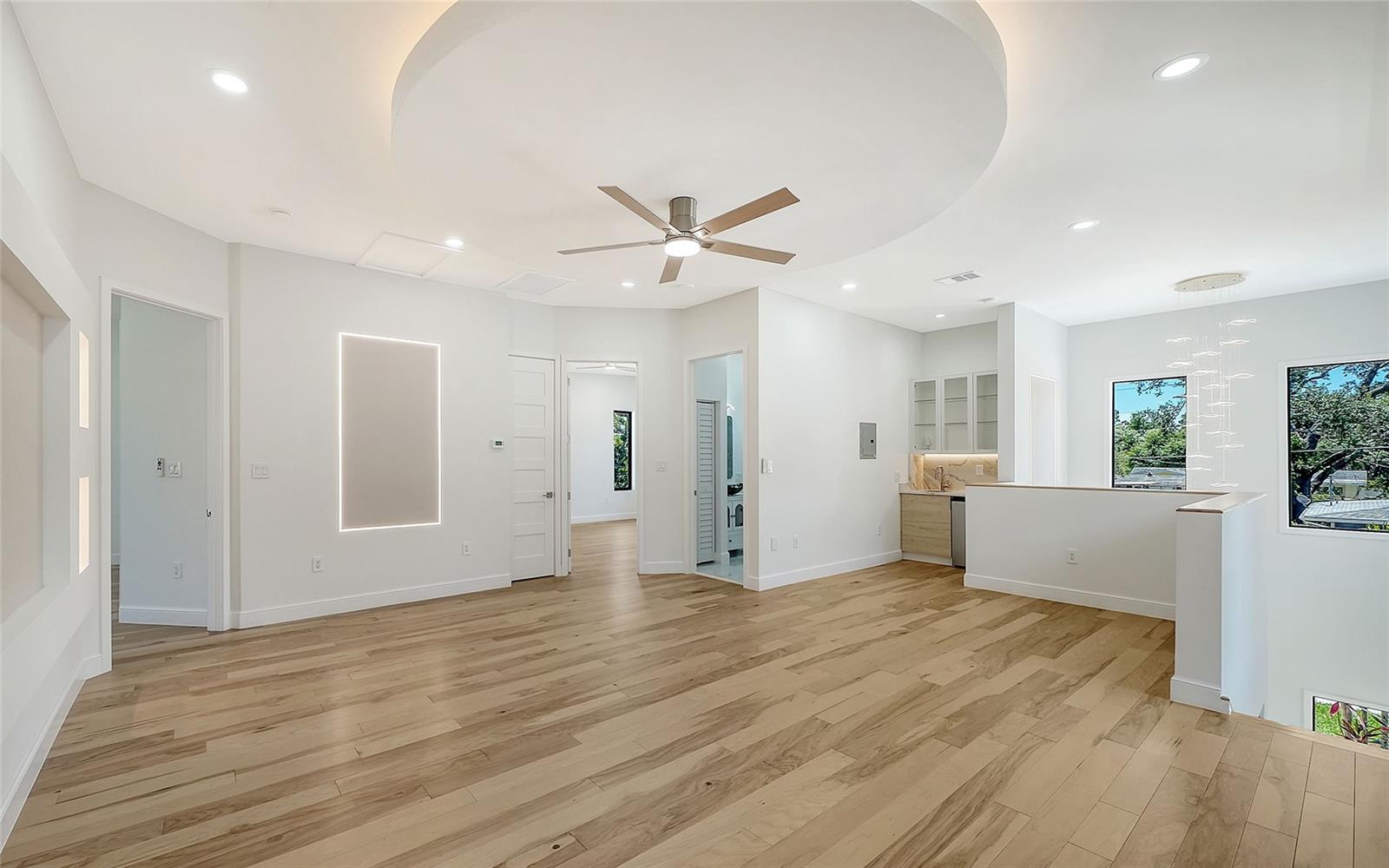 ALTA VISTA - Residential