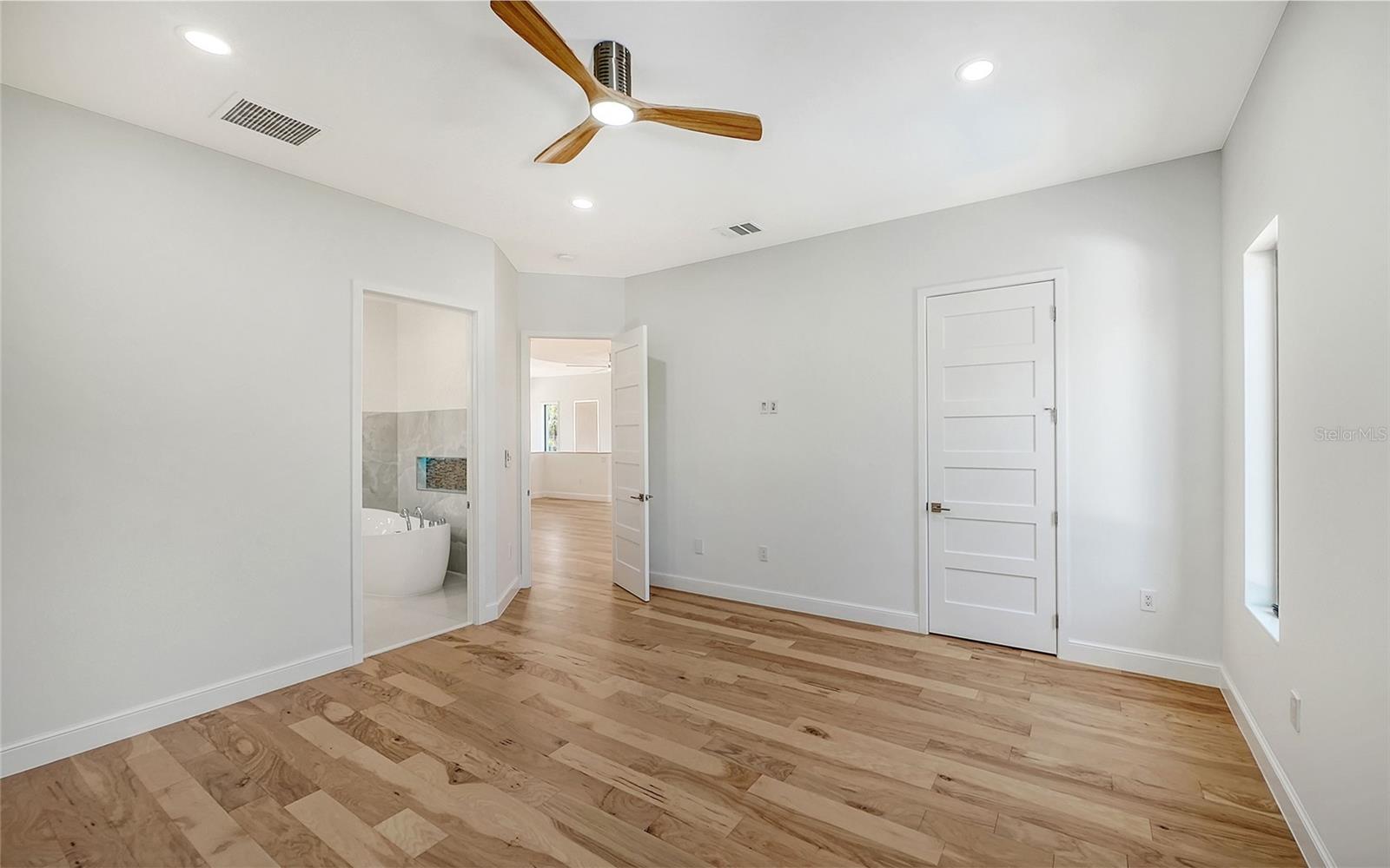 ALTA VISTA - Residential