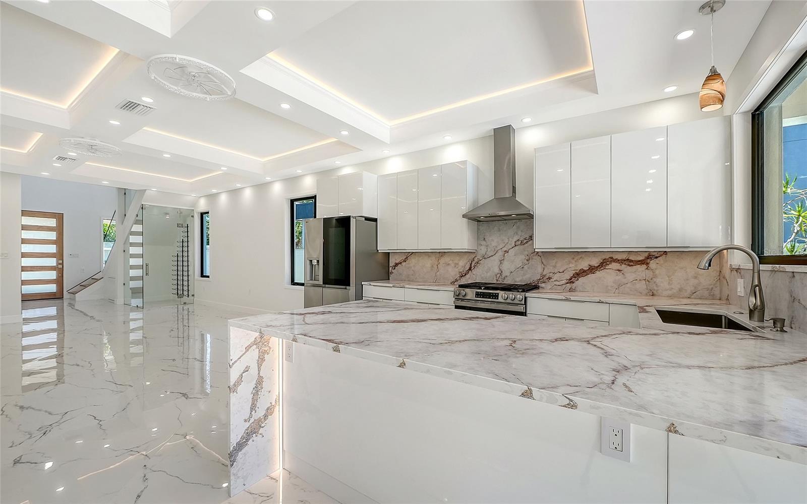 ALTA VISTA - Residential
