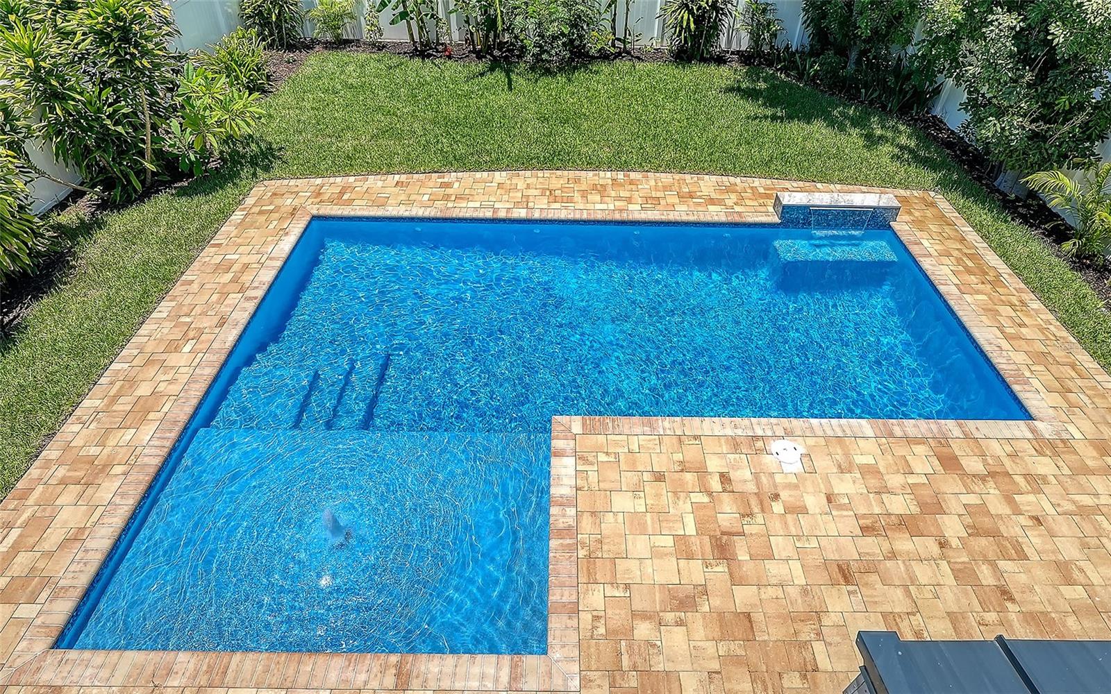 ALTA VISTA - Residential