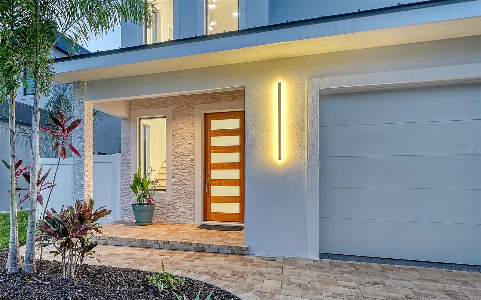 ALTA VISTA - Residential