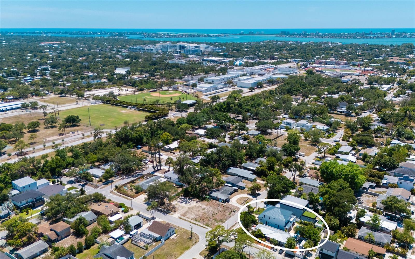 ALTA VISTA - Residential